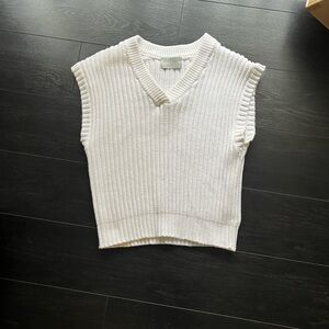 Modern Citizen White V-Neck Sweater